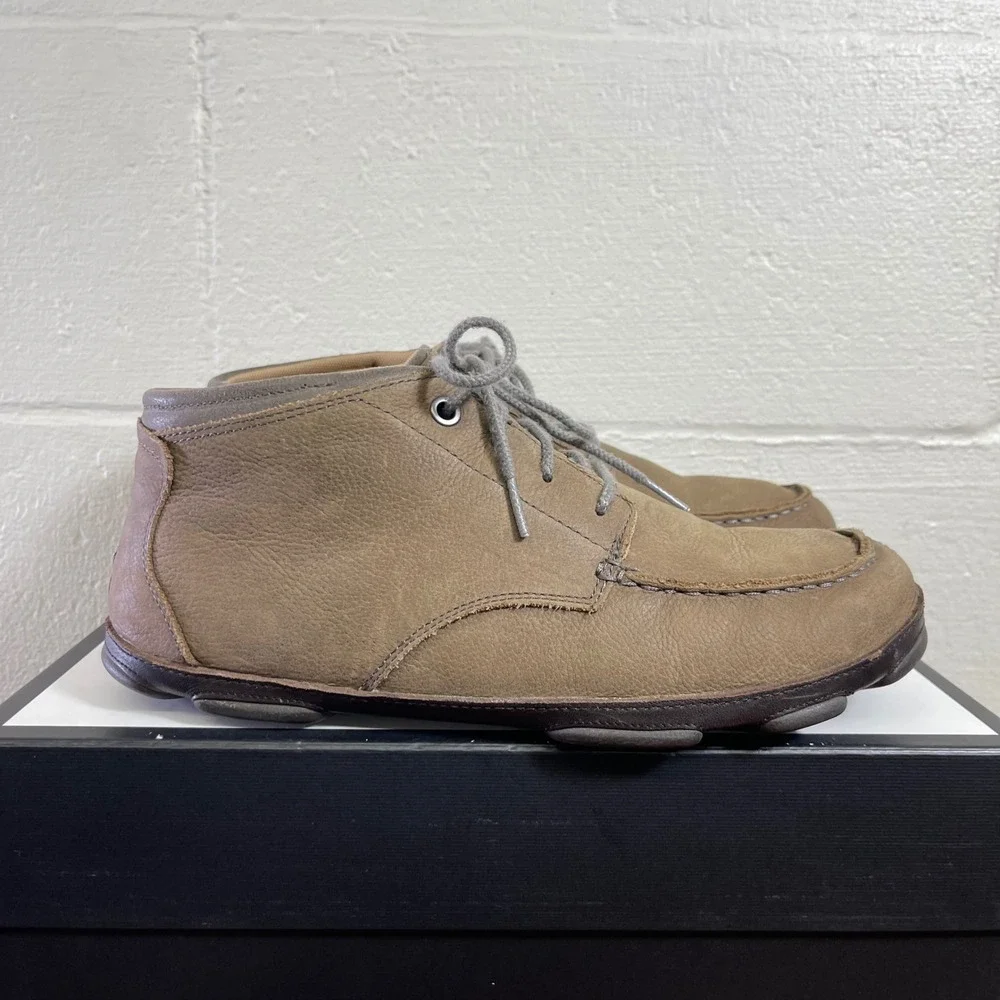OluKai Hamakua 10304-4T63 Brown Leather Chukka Boots Lace up Men's 11.5 US